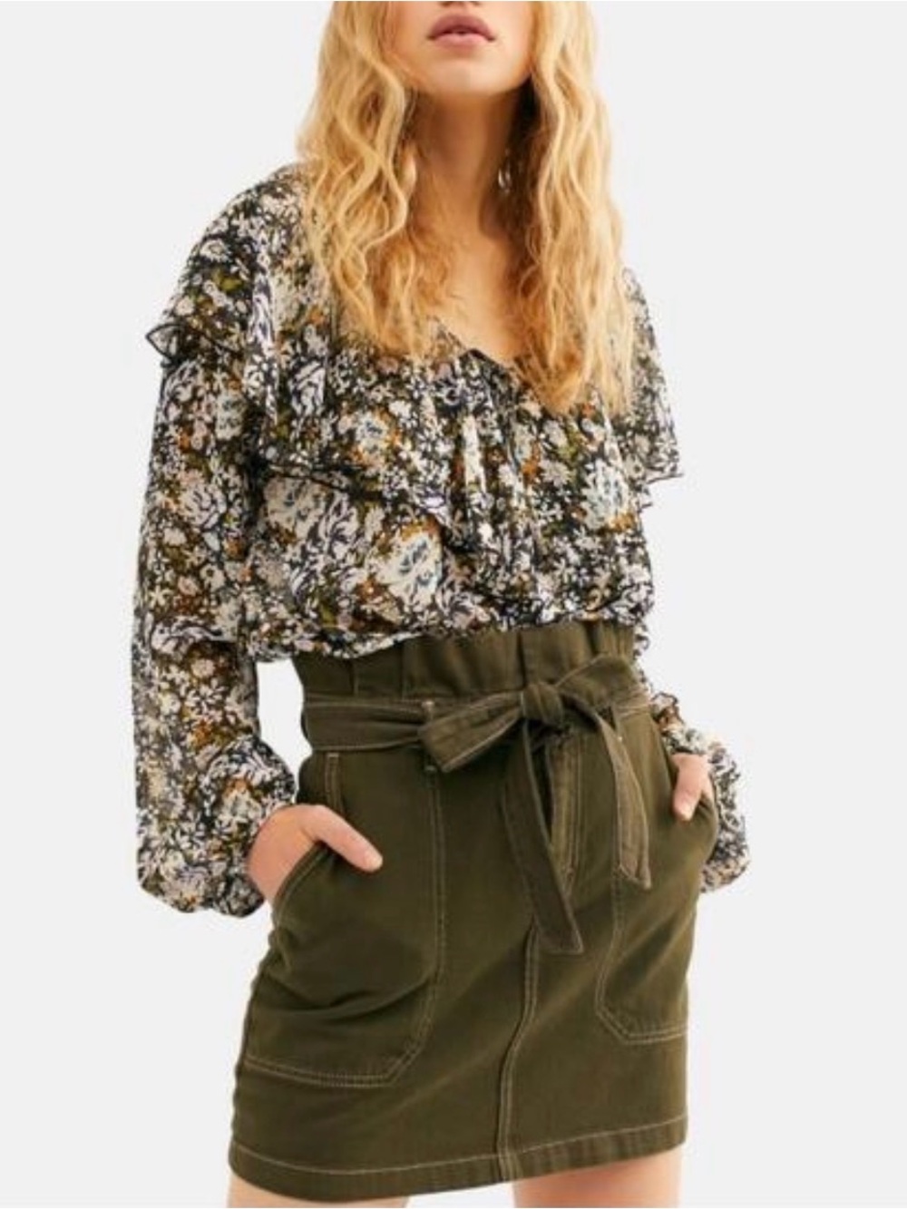 Free People Splendor in the Grass Paperbag Waist Mini Skirt – Army Green sz 6